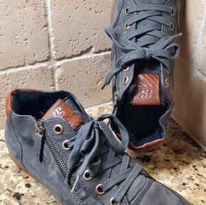 Womens Paul Green Grey Suede Leather Front Tie, Side Zip Sneakers Size 7.5